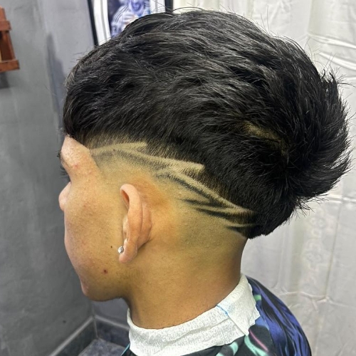 Look LADY BARBER 6