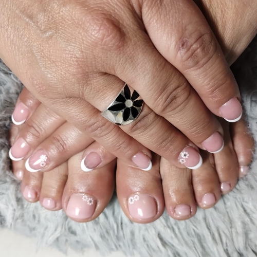 Look Fiorella Nails Design 10