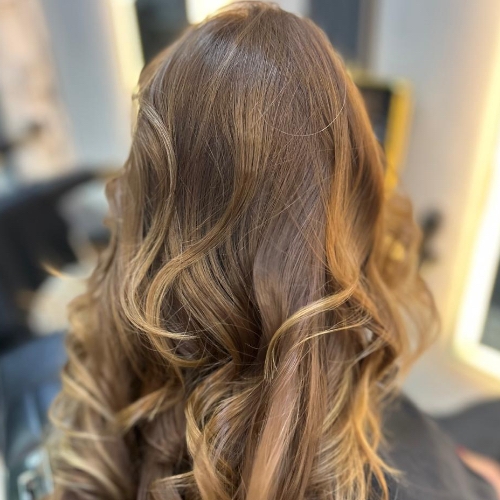 Look Elixir Hair Lounge Estilista 8