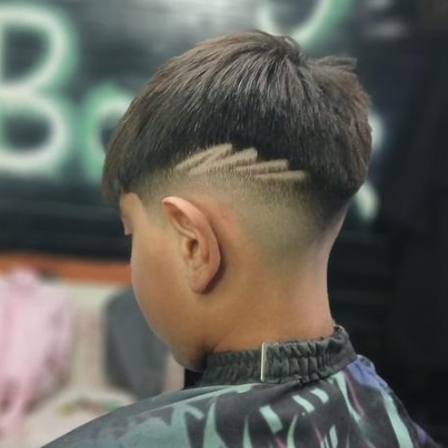 Look LADY BARBER 2