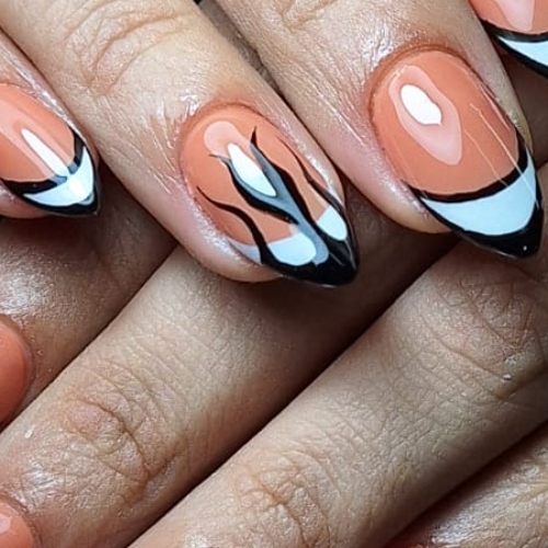 Look Dalhia Beauty Nails 1