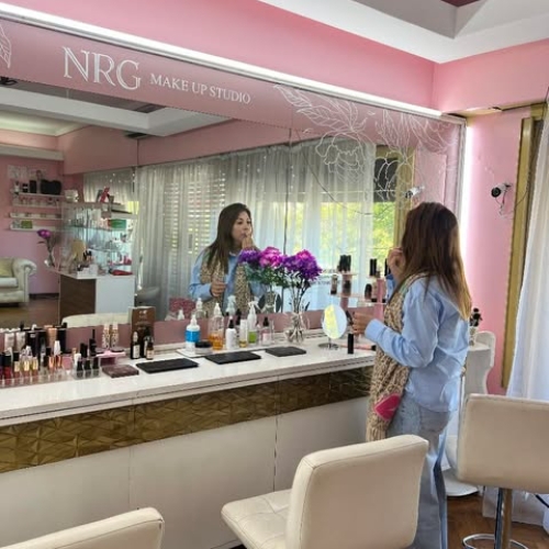Look NRG make up Studio 1
